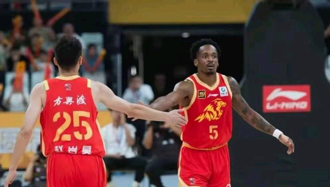 关于利物浦爆冷负于斯旺西，客场憾失三分的信息
