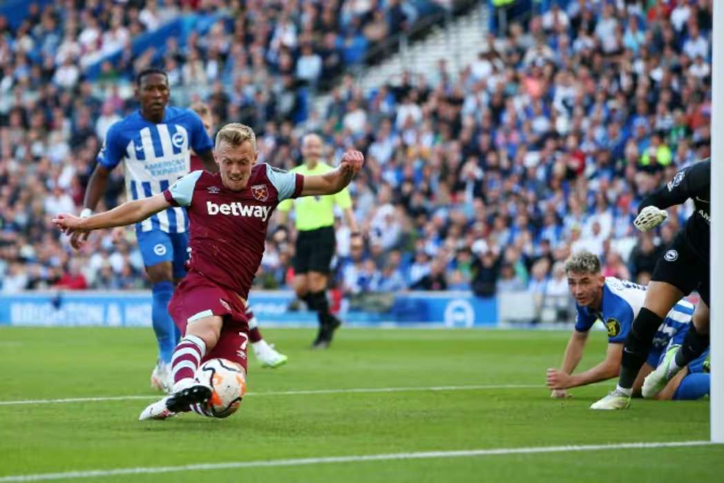 关于西汉姆联客场遭遇失利,不利于积分榜排名的信息 关于西汉姆联客场遭遇失利,不利于积分榜排名的信息