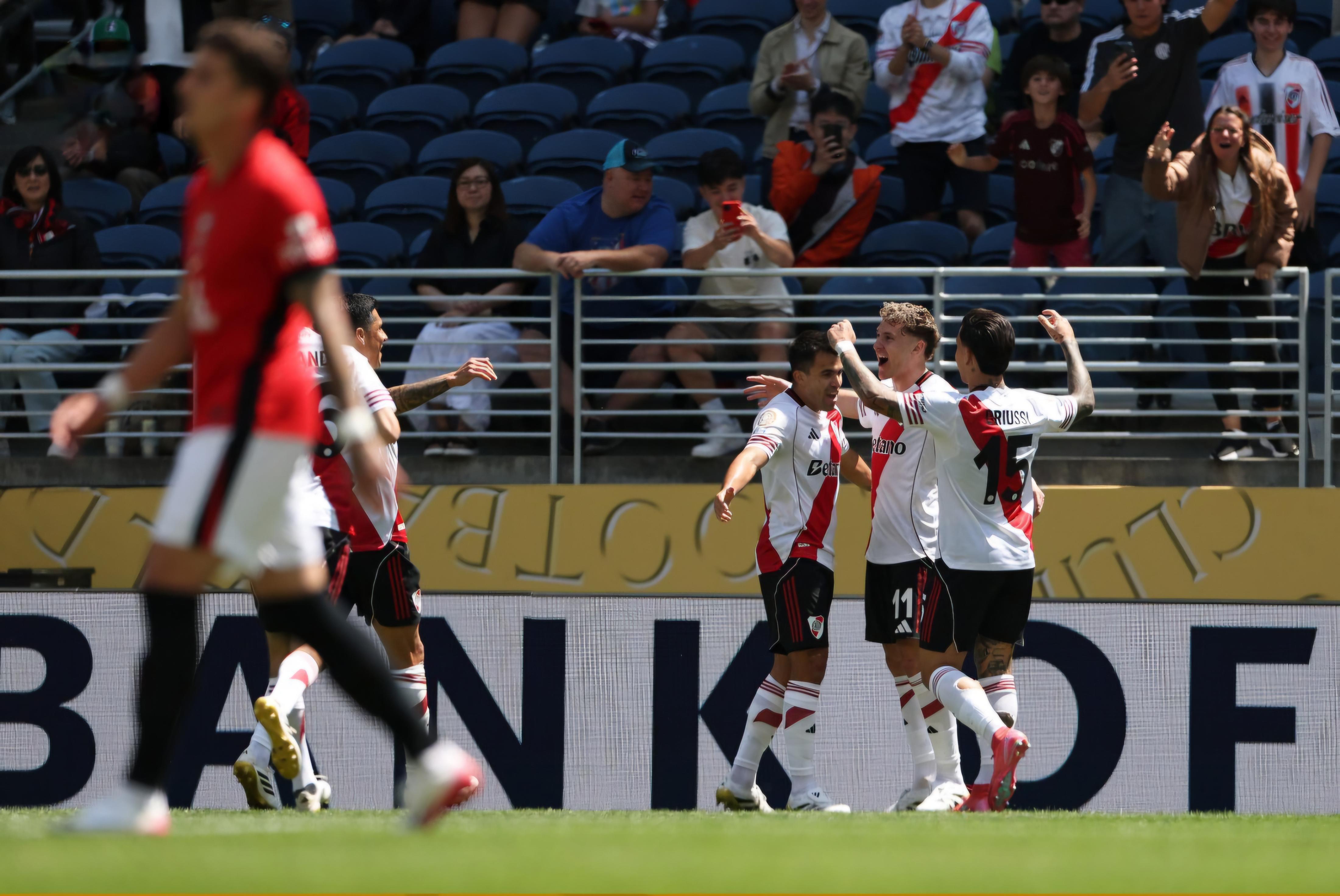 洲际对抗非洲队击败南美队