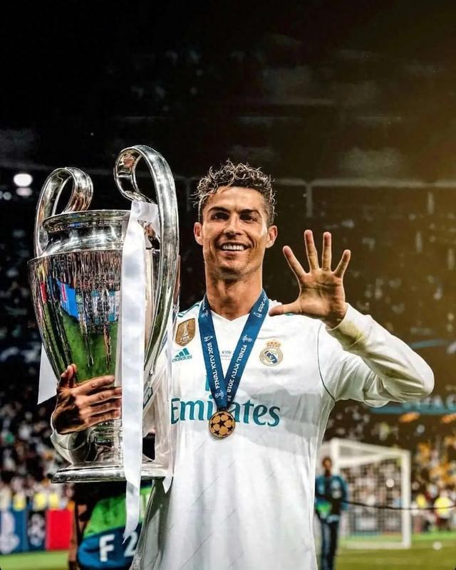 足球明星在欧洲赛场上闪耀光芒 足球明星在欧洲赛场上闪耀光芒