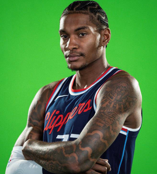 雄鹿队稳定发挥，保持不败纪录的简单介绍