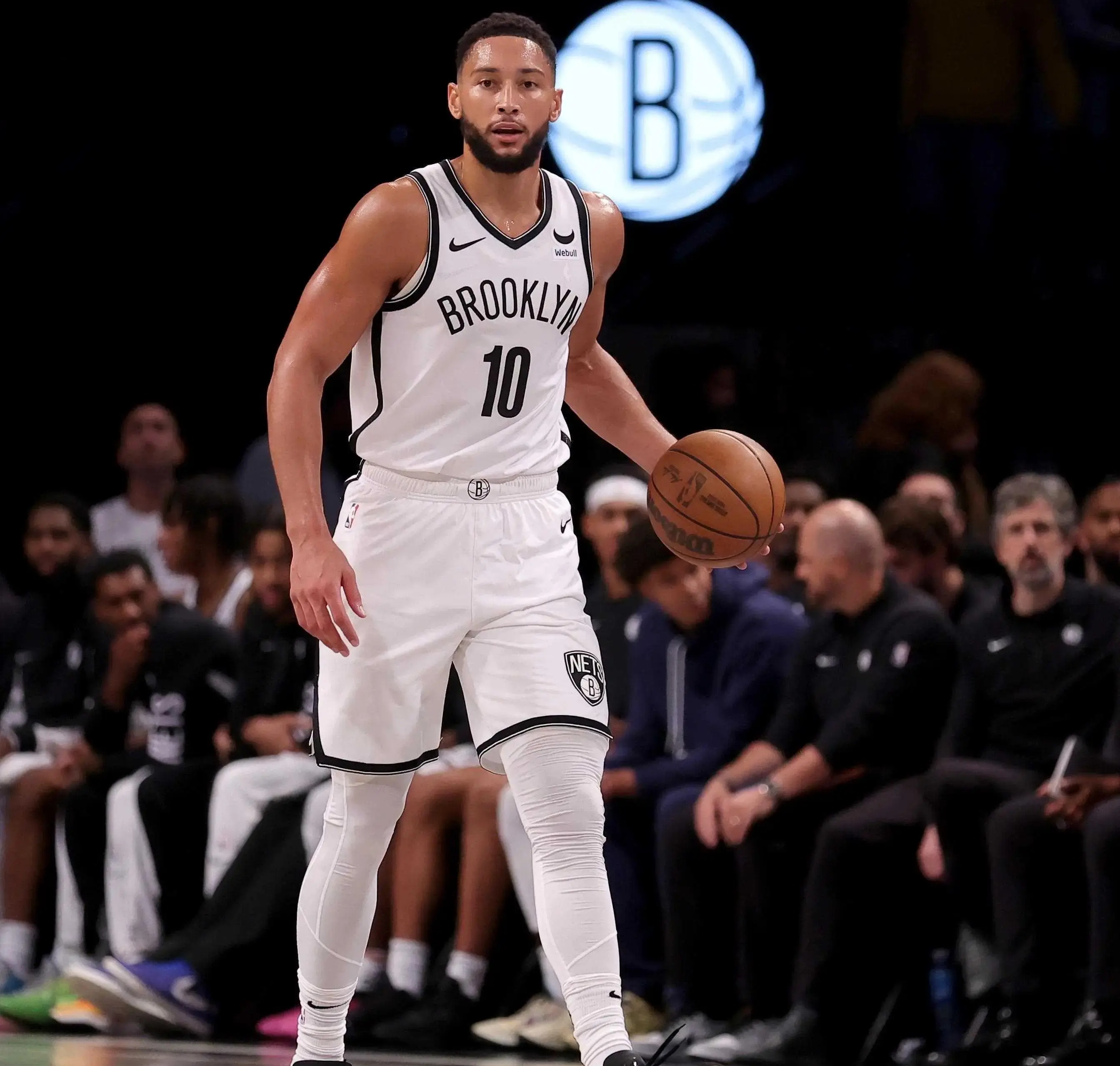 快船客场大胜篮网坚守领先