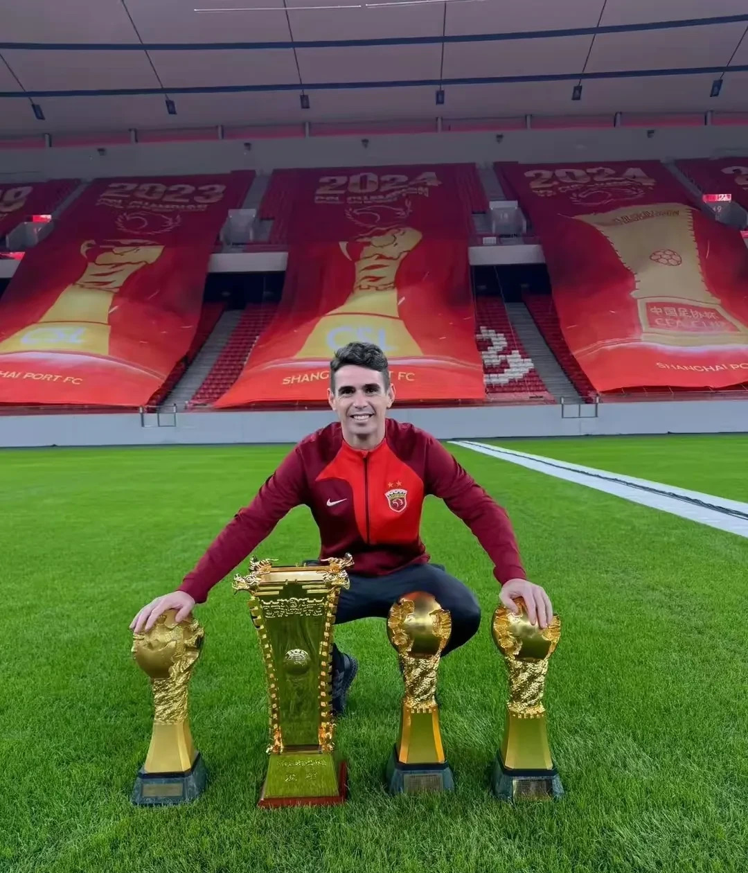 作死!上港亚冠首发全换门将沦陷主场1-2不敌鹿岛终结4连胜。 作死!上港亚冠首发全换门将沦陷主场1-2不敌鹿岛终结4连胜。