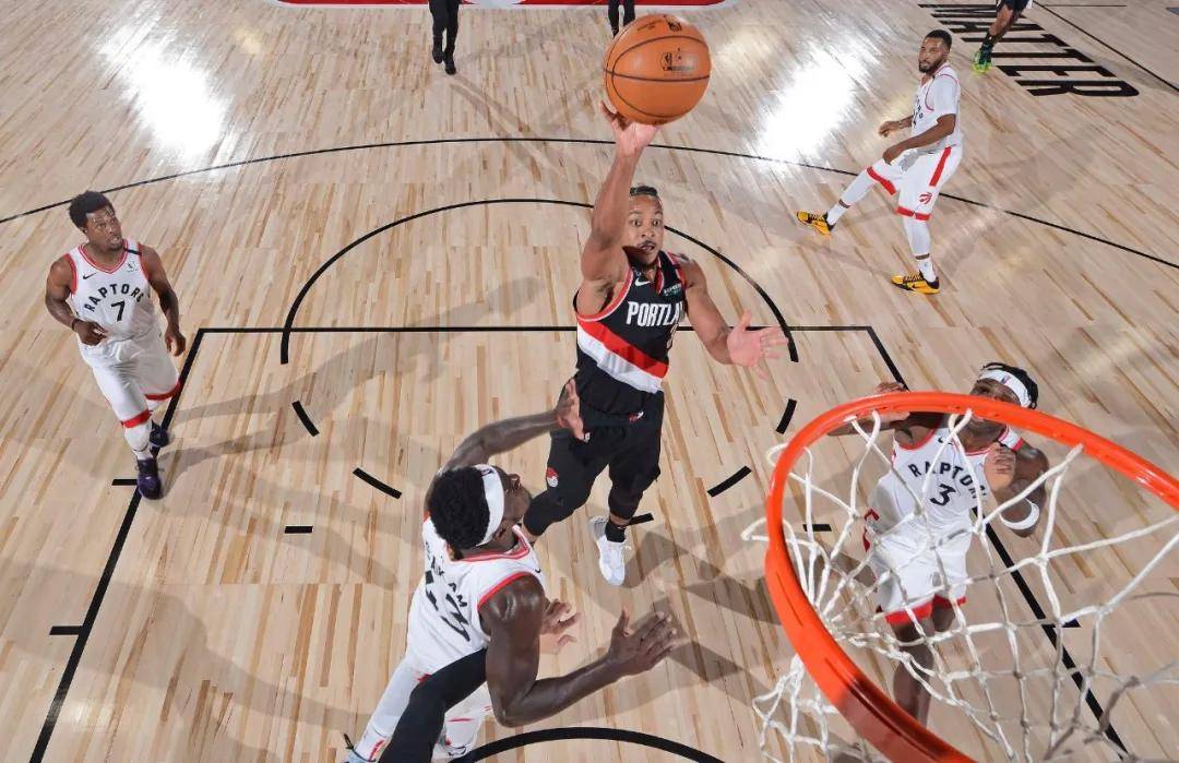 雄鹿擒下勇士,取得开门红 雄鹿擒下勇士,取得开门红