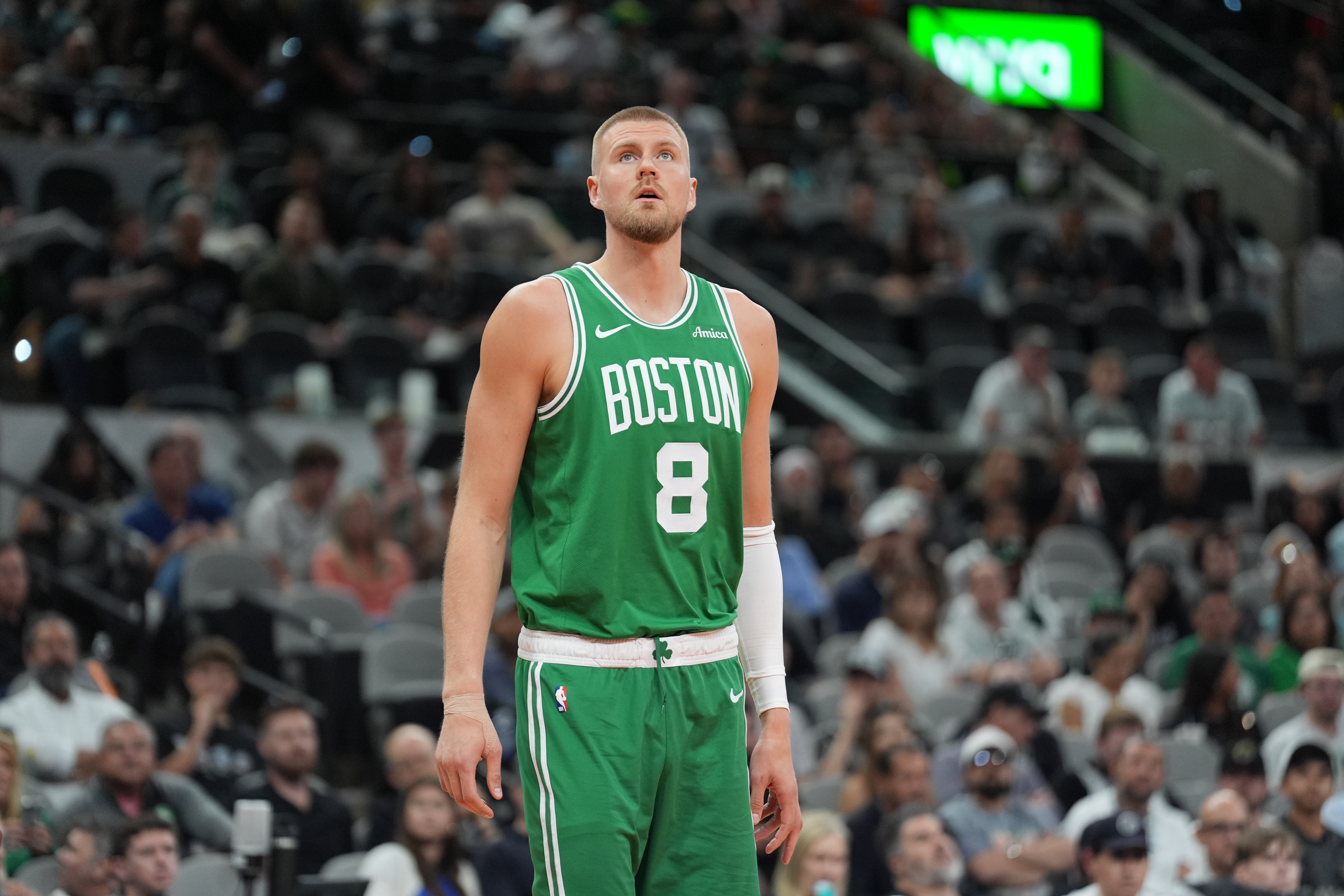 凯尔特人击败开拓者，取得四连胜