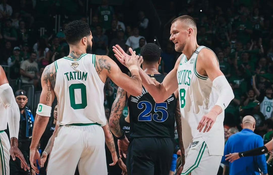 马刺不敌凯尔特人,遭遇连败 马刺不敌凯尔特人,遭遇连败